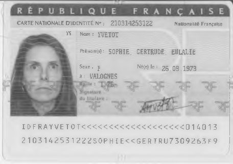 Aperçu de CNI Sophie Yvetot.pdf