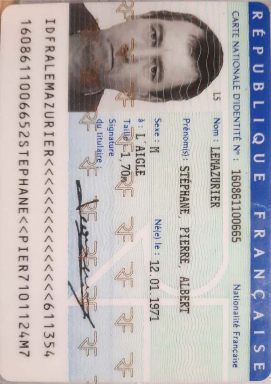 Aperçu de Carte id Stéphane LEMAZURIER.pdf